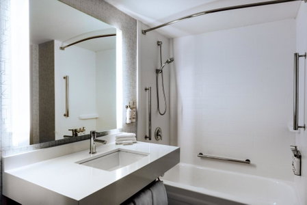 Holiday Inn Express Vancouver Airport-Richmond by IHG, Richmond, Canada
