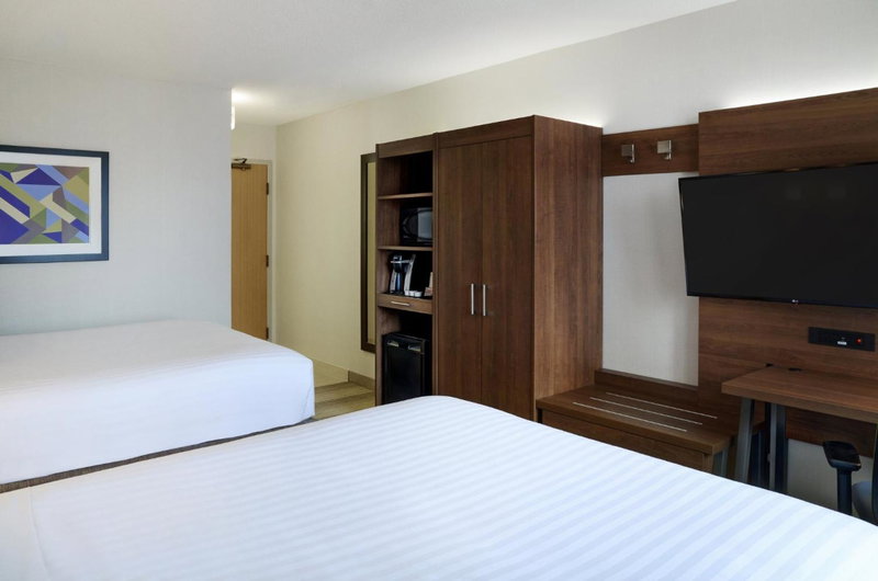 Holiday Inn Express Toronto Downtown by IHG, Moss Park, Canada