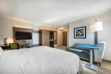 Holiday Inn Express Toronto Downtown by IHG, Moss Park, Canada