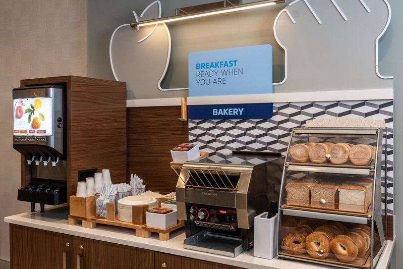 Holiday Inn Express Toronto Downtown by IHG, Moss Park, Canada