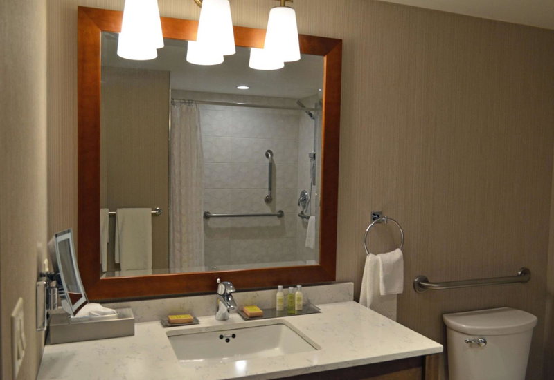 DoubleTree Fallsview Resort & Spa by Hilton - Niagara Falls, Niagara Falls, Canada