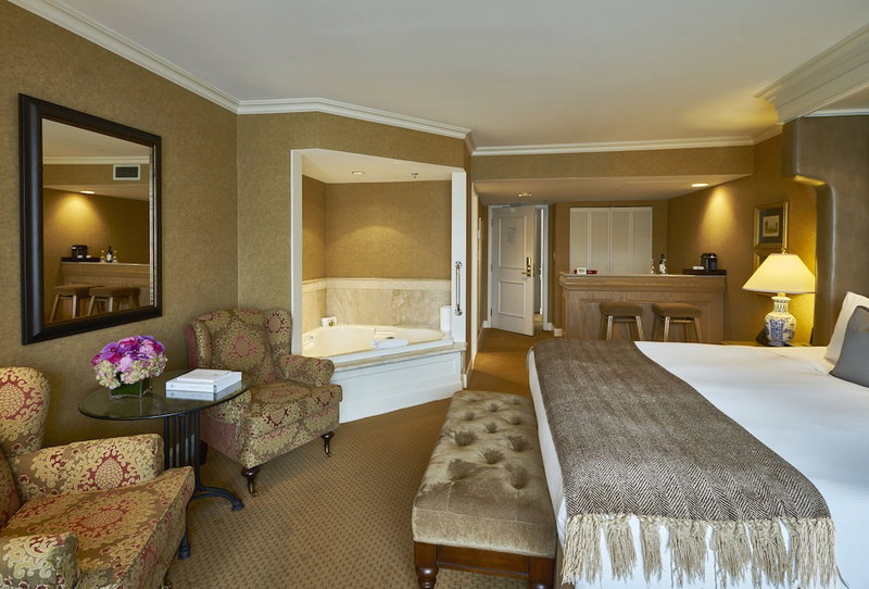 Wedgewood Hotel & Spa, West End, Canada