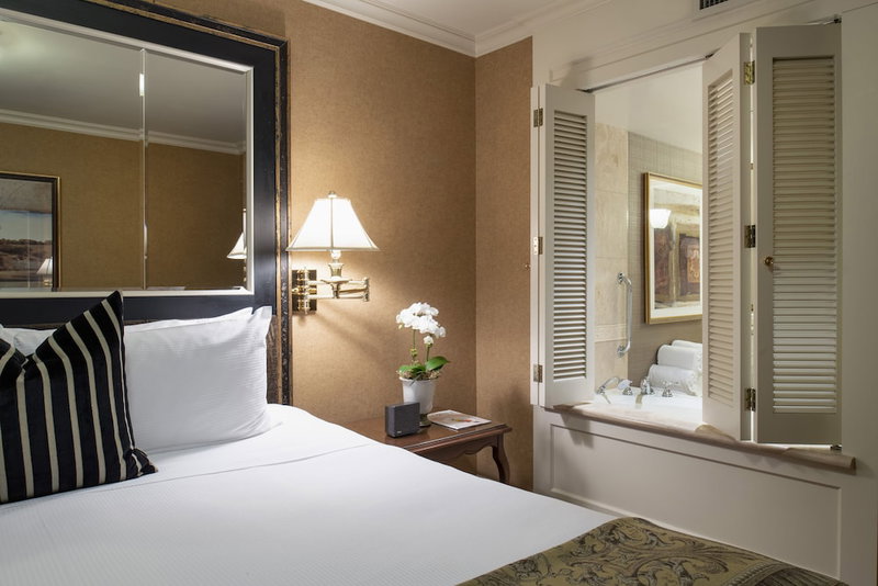 Wedgewood Hotel & Spa, West End, Canada