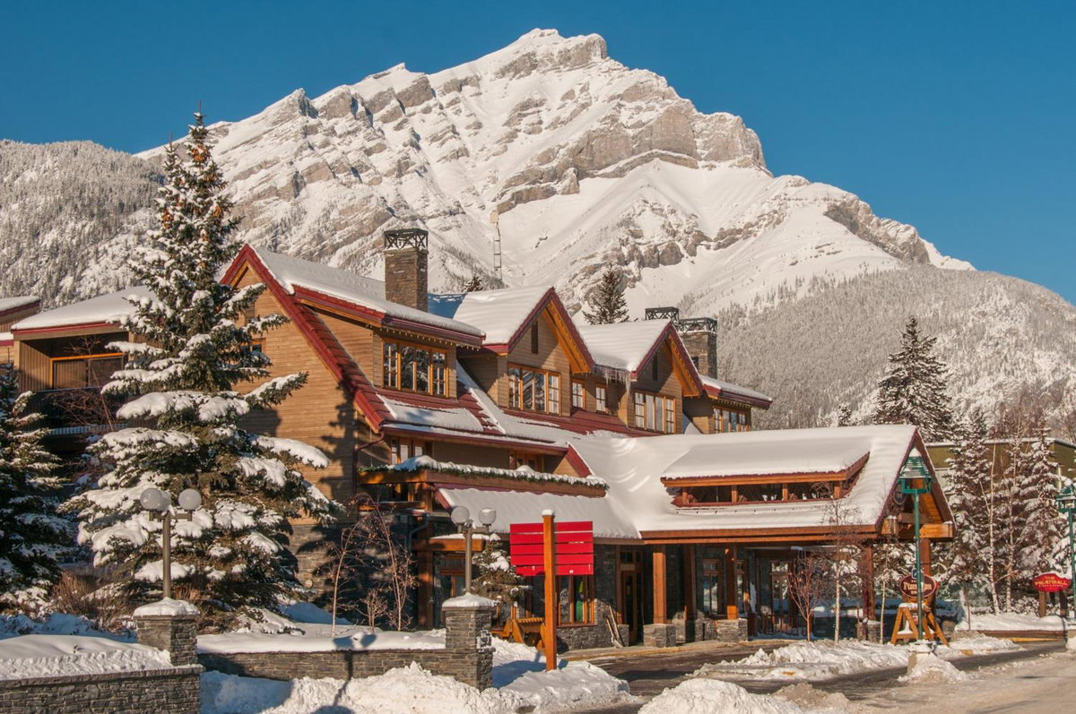 Hotel · Banff Ptarmigan Inn, Banff