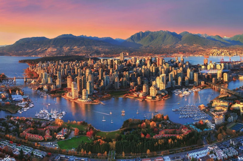 Vancouver Marriott Pinnacle Downtown Hotel, West End, Canada