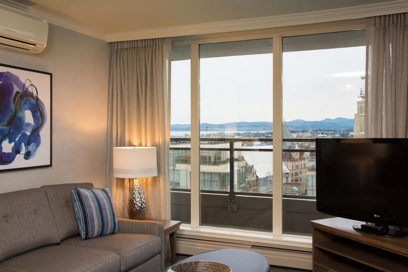 Chateau Victoria Hotel & Suites, Victoria, Canada
