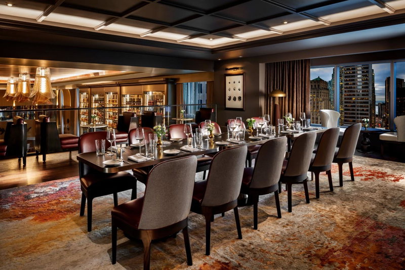 The St. Regis Toronto, Bay Street Corridor, Канада