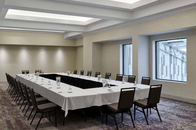 Hilton Toronto Airport Hotel & Suites, West Humber-Clairville, Canada