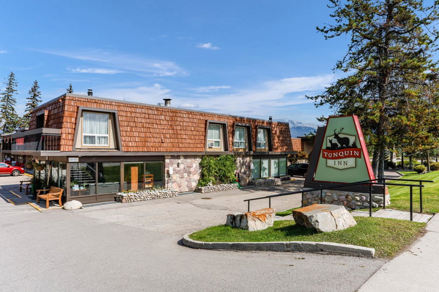 Tonquin Inn, Jasper, Canada