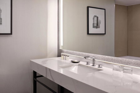 Sheraton Parkway Toronto North Hotel & Suites, Hillcrest Village, Canada