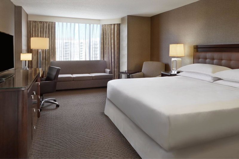 Sheraton Parkway Toronto North Hotel & Suites, Hillcrest Village, Canada