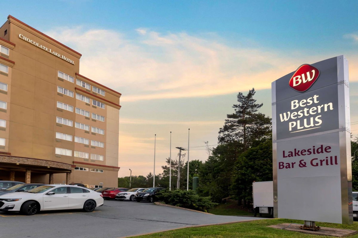 Best Western Plus Chocolate Lake Hotel - Halifax, Canada