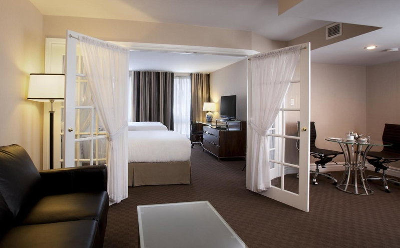 Hôtel Le Cantlie Suites, Montreal, Canada