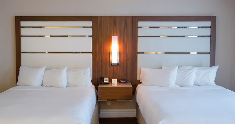 Hôtel Le Cantlie Suites, Montreal, Canada
