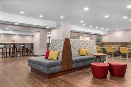 Hampton Inn & Suites by Hilton Toronto Downtown, Church-Yonge Corridor, Canada