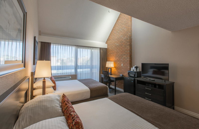 The Embassy Inn, Victoria, Canada
