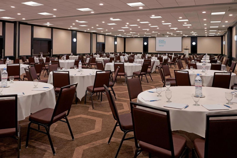 Four Points by Sheraton Toronto Airport, West Humber-Clairville, Canada