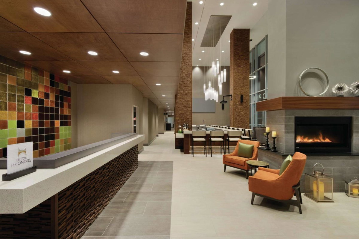 Hotel · Hilton Garden Inn Calgary Downtown, Calgary