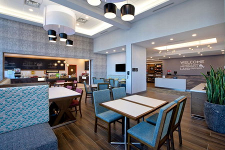 Hampton Inn & Suites Ottawa West, Ontario, Canada, Nepean, Canada