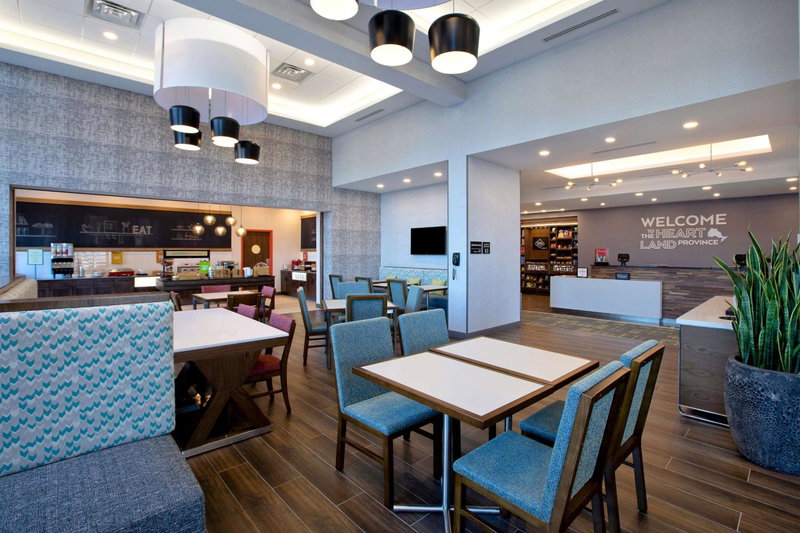 Hampton Inn & Suites Ottawa West, Ontario, Canada, Nepean, Canada