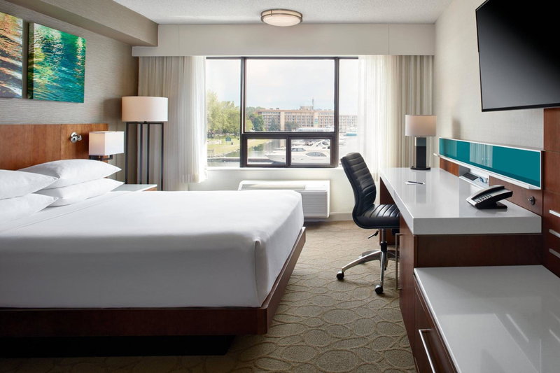 Delta Hotels by Marriott Kingston Waterfront, Kingston, Канада
