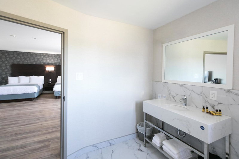 Best Western Plus Montreal East, Varennes, Canada