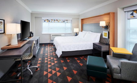 Holiday Inn & Suites Oakville at Bronte by IHG, Oakville, Канада