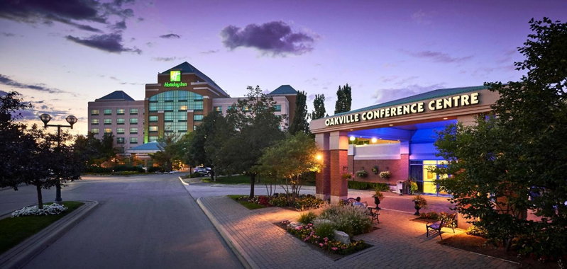 Holiday Inn & Suites Oakville at Bronte by IHG, Oakville, Канада