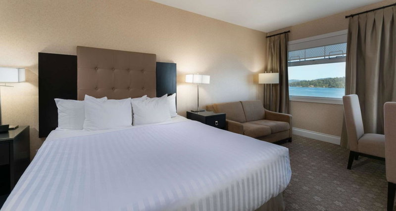 Prestige Oceanfront Resort, WorldHotels Luxury, Langford, Canada