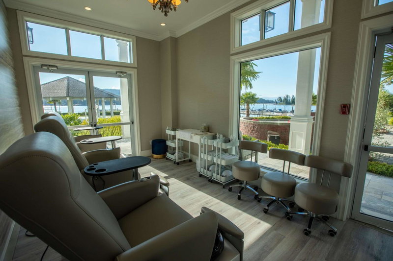 Prestige Oceanfront Resort, WorldHotels Luxury, Langford, Canada