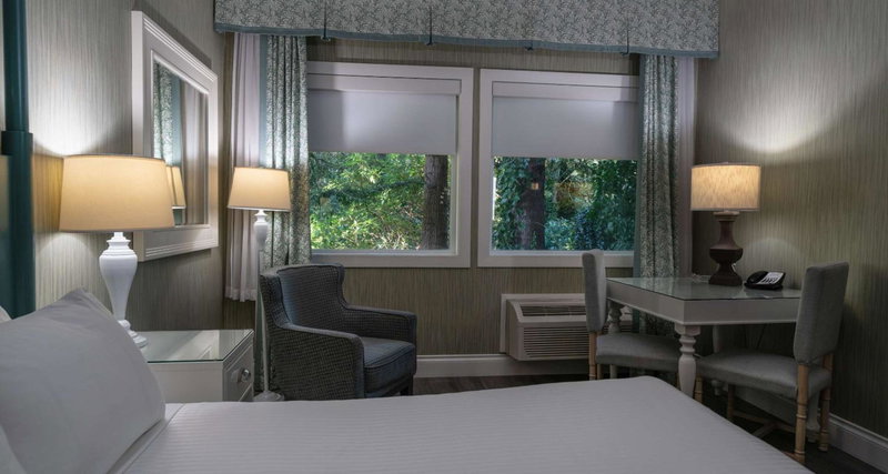 Prestige Oceanfront Resort, WorldHotels Luxury, Langford, Canada
