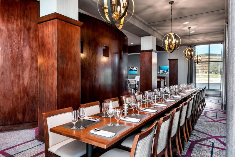 Sheraton Toronto Airport Hotel & Conference Centre, Eringate-Centennial-West Deane, Canada