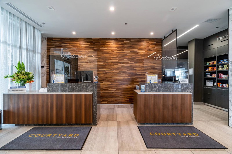 Courtyard by Marriott Burlington-Oakville, Burlington, Canada