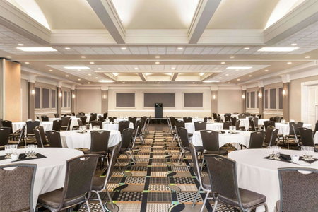 Grand Hotel & Conference Centre Calgary Airport, an Ascend Collection Hotel, Calgary, Canadá