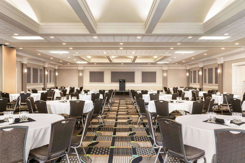 Grand Hotel & Conference Centre Calgary Airport, an Ascend Collection Hotel, Calgary, Canadá