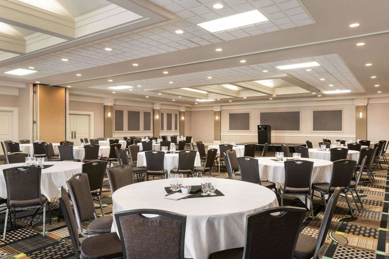 Grand Hotel & Conference Centre Calgary Airport, an Ascend Collection Hotel, Calgary, Canadá