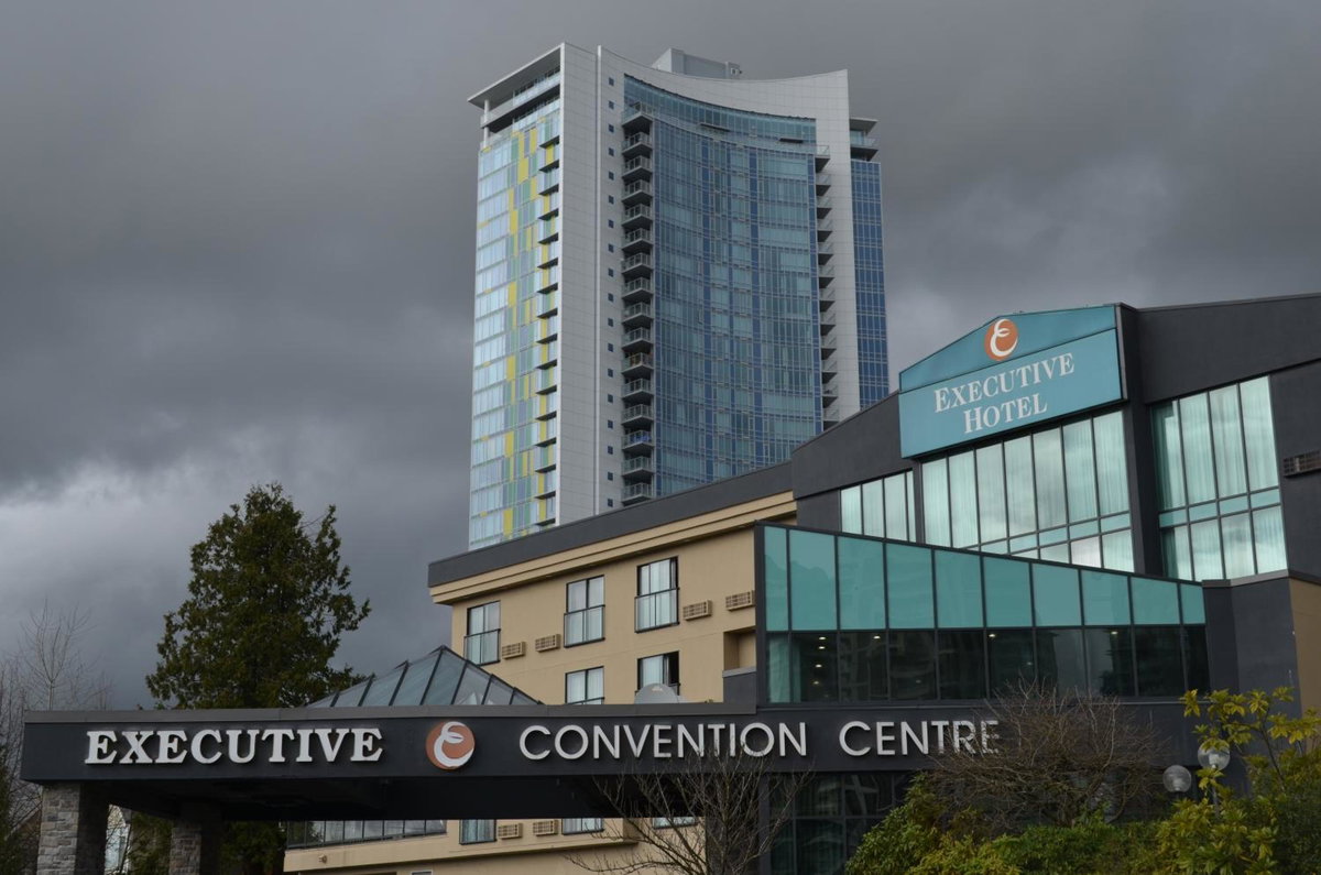 Hotel · Executive Suites Hotel & Conference Center, Metro Vancouver, Burnaby