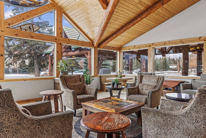 Canmore Rocky Mountain Inn, Canmore, Canada