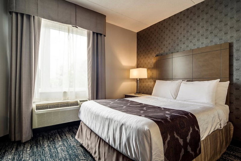 Monte Carlo Inn Brampton, Brampton, Canada