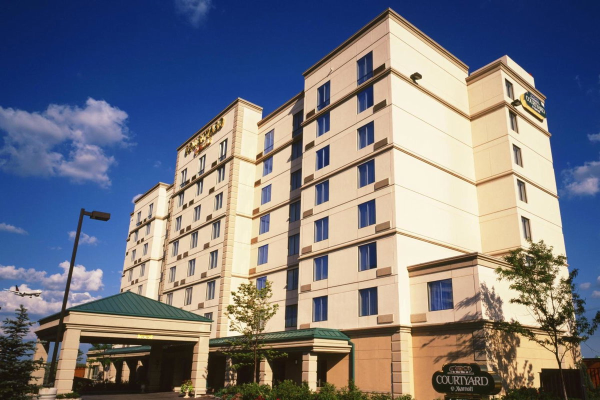 Courtyard by Marriott Toronto Airport, Canada