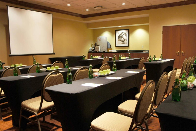Courtyard by Marriott Toronto Airport, Eringate-Centennial-West Deane, Canada