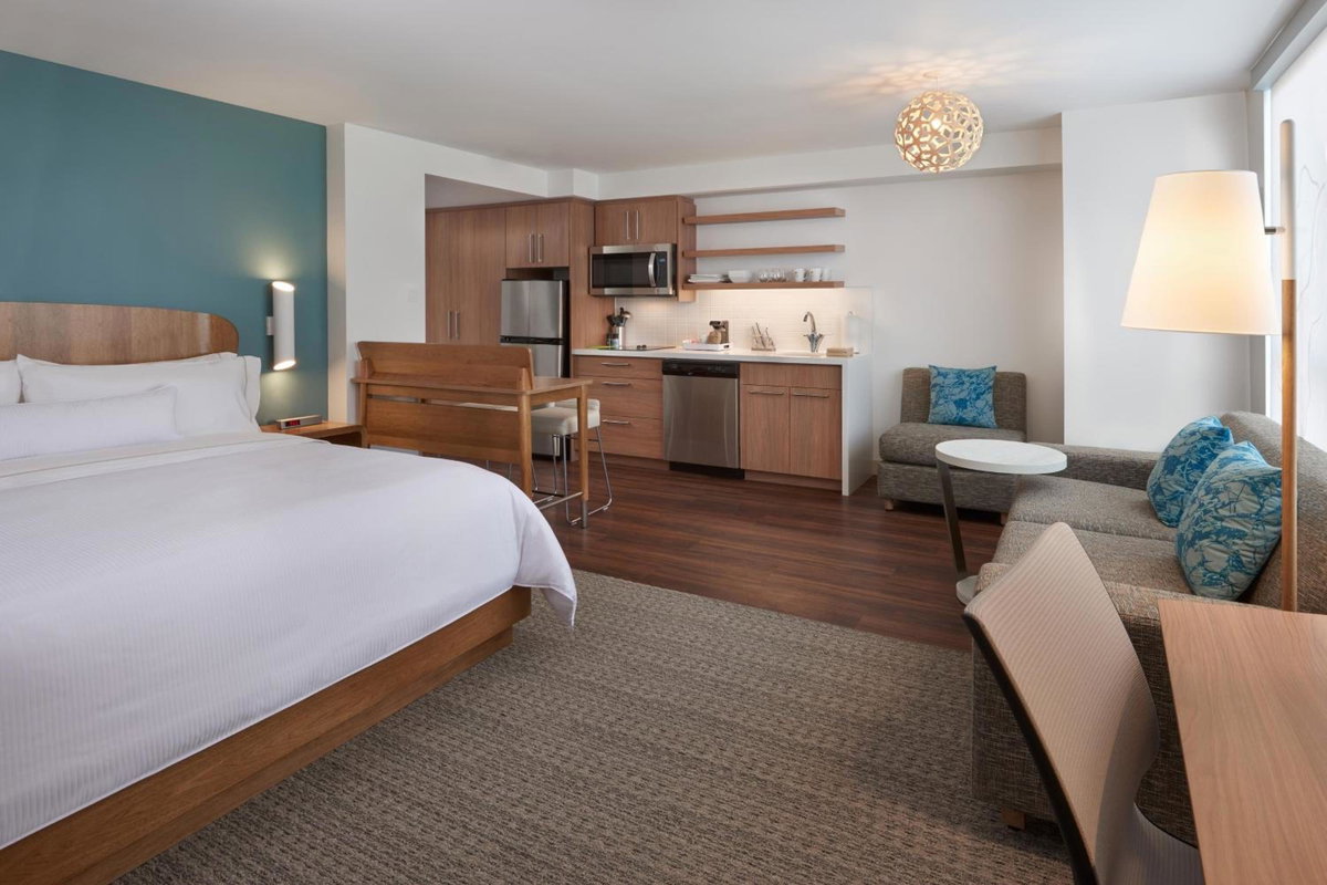 Element by Marriott Toronto Airport, Канада