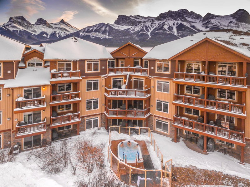 Falcon Crest Lodge by CLIQUE, Canmore, Canada