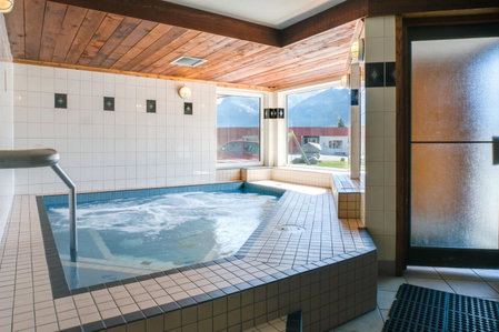 Rocky Mountain Ski Lodge, Canmore, Canada