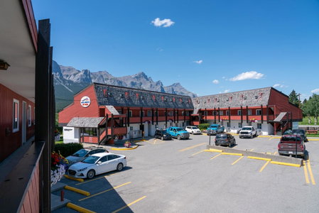 Rocky Mountain Ski Lodge, Canmore, Canada