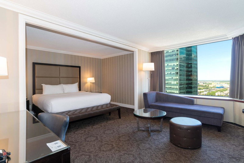 Sandman Signature Edmonton Downtown Hotel, Edmonton, Canada