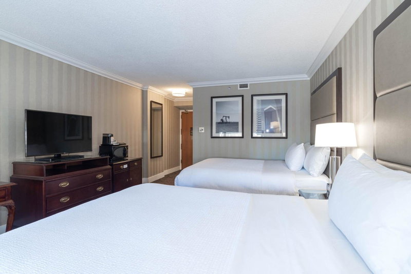 Sandman Signature Edmonton Downtown Hotel, Edmonton, Canada