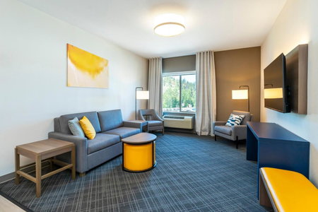 Comfort Suites Kelowna, Kelowna, Canada
