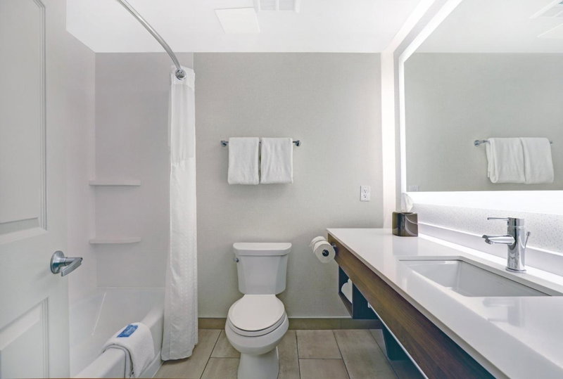 Holiday Inn Express Whitby Oshawa by IHG, Oshawa, Canada