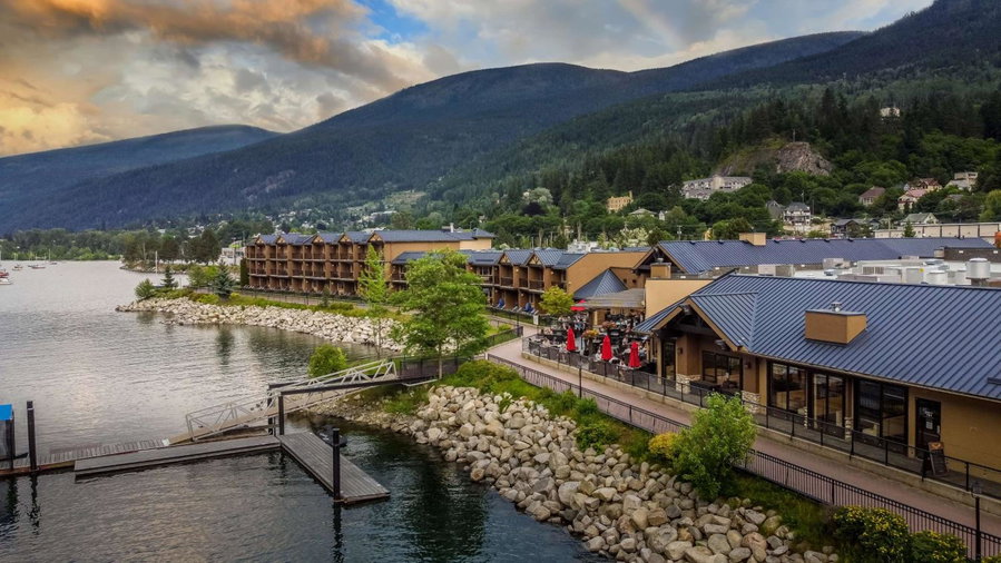 Prestige Lakeside Resort, WorldHotels Elite, Nelson, Canada